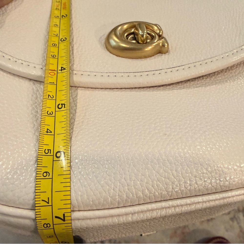 Coach Leather Shoulder/Crossbody Bag with Chunky Gold Chain Strap - Picture 11 of 12
